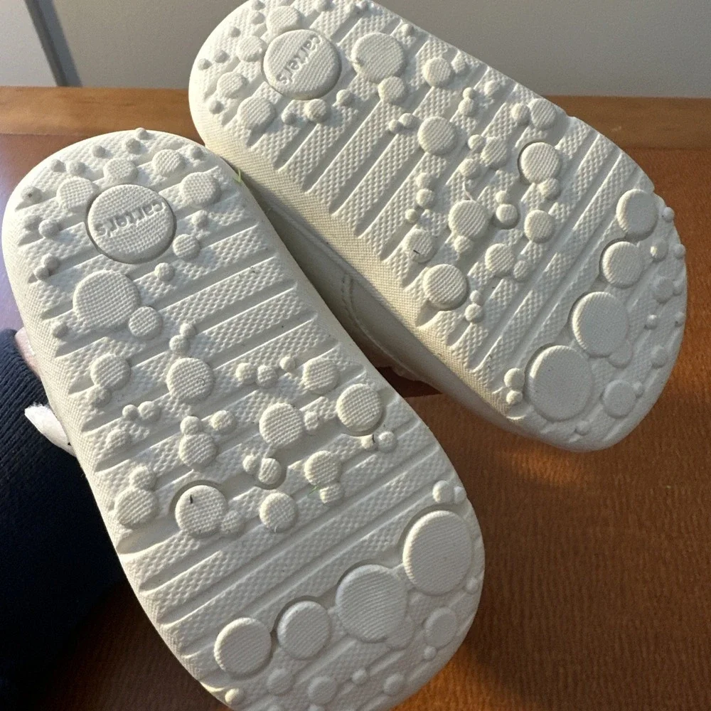 Carter's Baby High-Top Every Step‎ Sneakers 2 (3-6 Months)